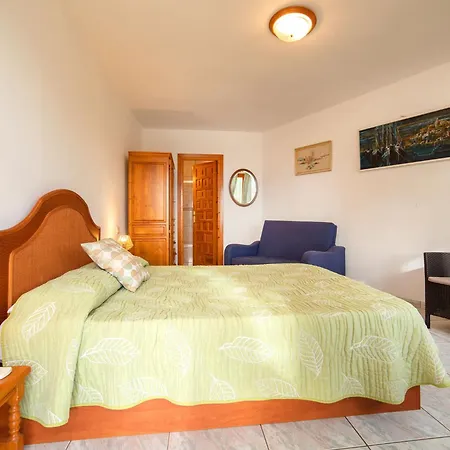 בית נופש Lina By Interhome